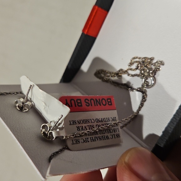 NWT Sterling Silver White Sapphire Set Necklace And Earrings - Picture 5 of 7